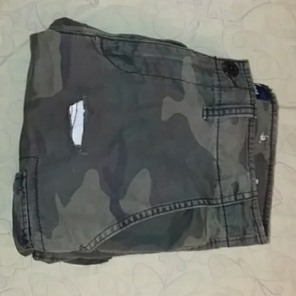 Camo Ripped Pants - Picture 2 of 3